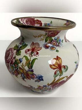 Mackenzie Childs 5” White Flower Market Enamel Vase Roses Gold Trim Vintage Rare
